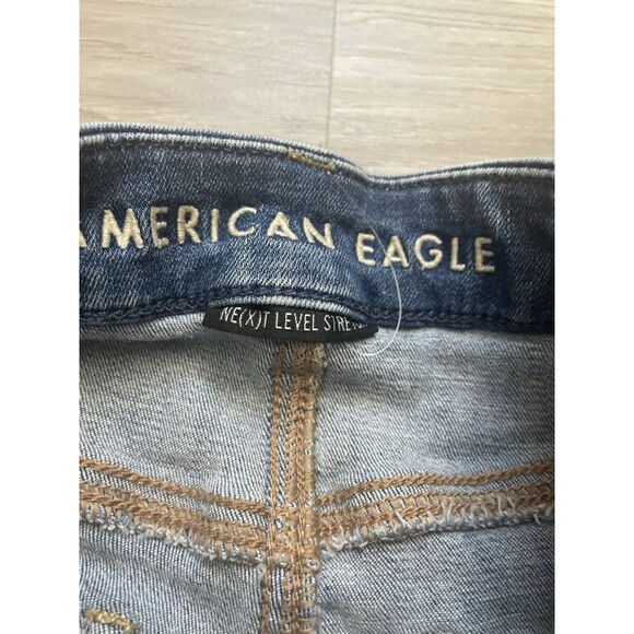 American Eagle Women next level Stretch Distressed Jean denim Shorts 4"  size 0 - Picture 6 of 7
